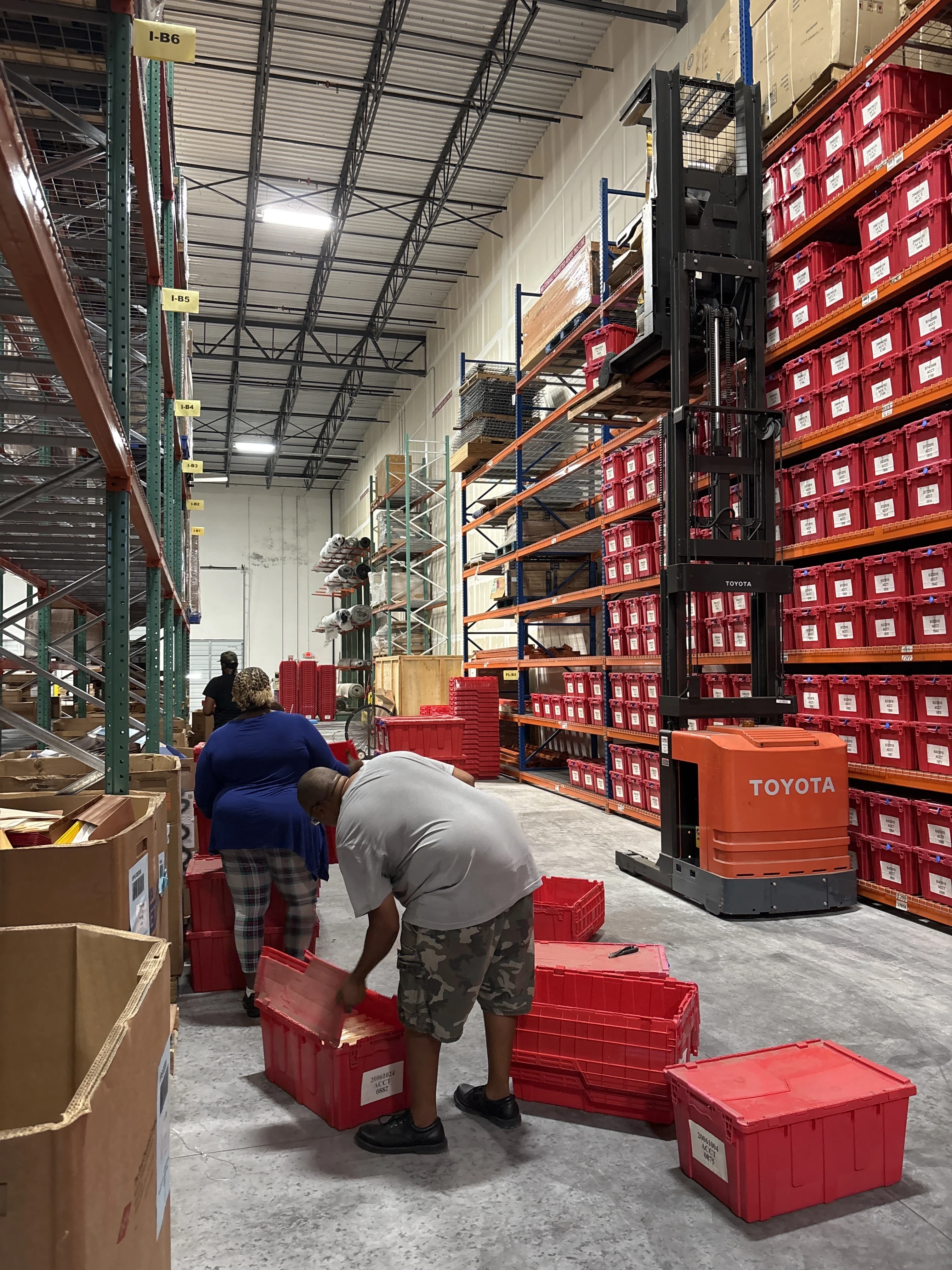 Warehouse and logistics labor